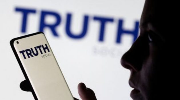 Two key tech execs quit Truth Social after troubled app launch