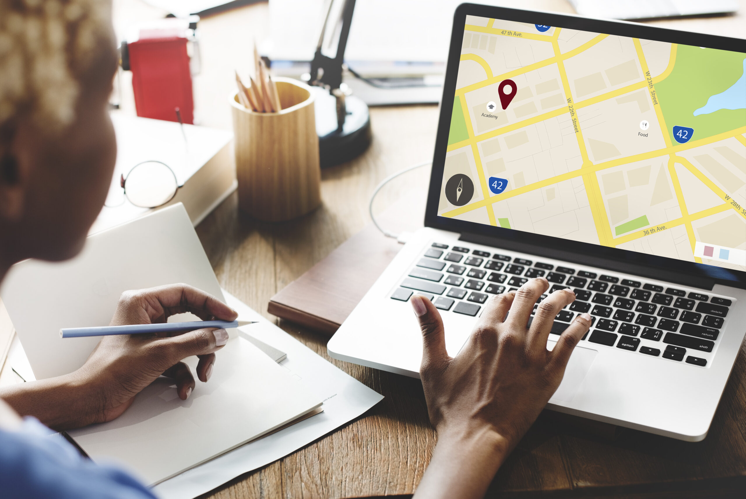 Leveraging Location Intelligence Software for Data-Driven Decisions: A Guide