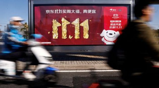Chinese e-commerce giants face delicate balance between discounts, profit